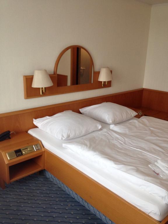 A1 Raststaette & Motel Hamburg-Stillhorn Ruang foto