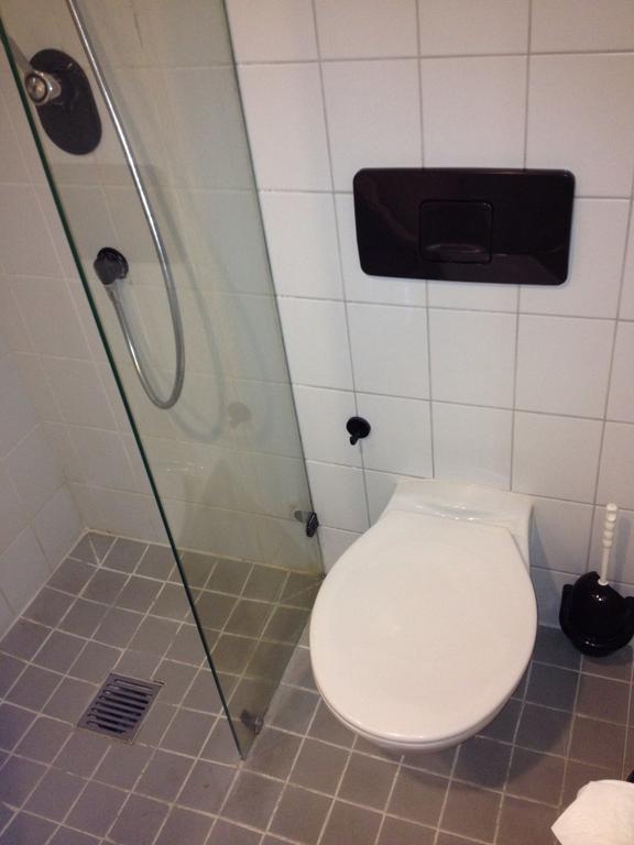 A1 Raststaette & Motel Hamburg-Stillhorn Bagian luar foto